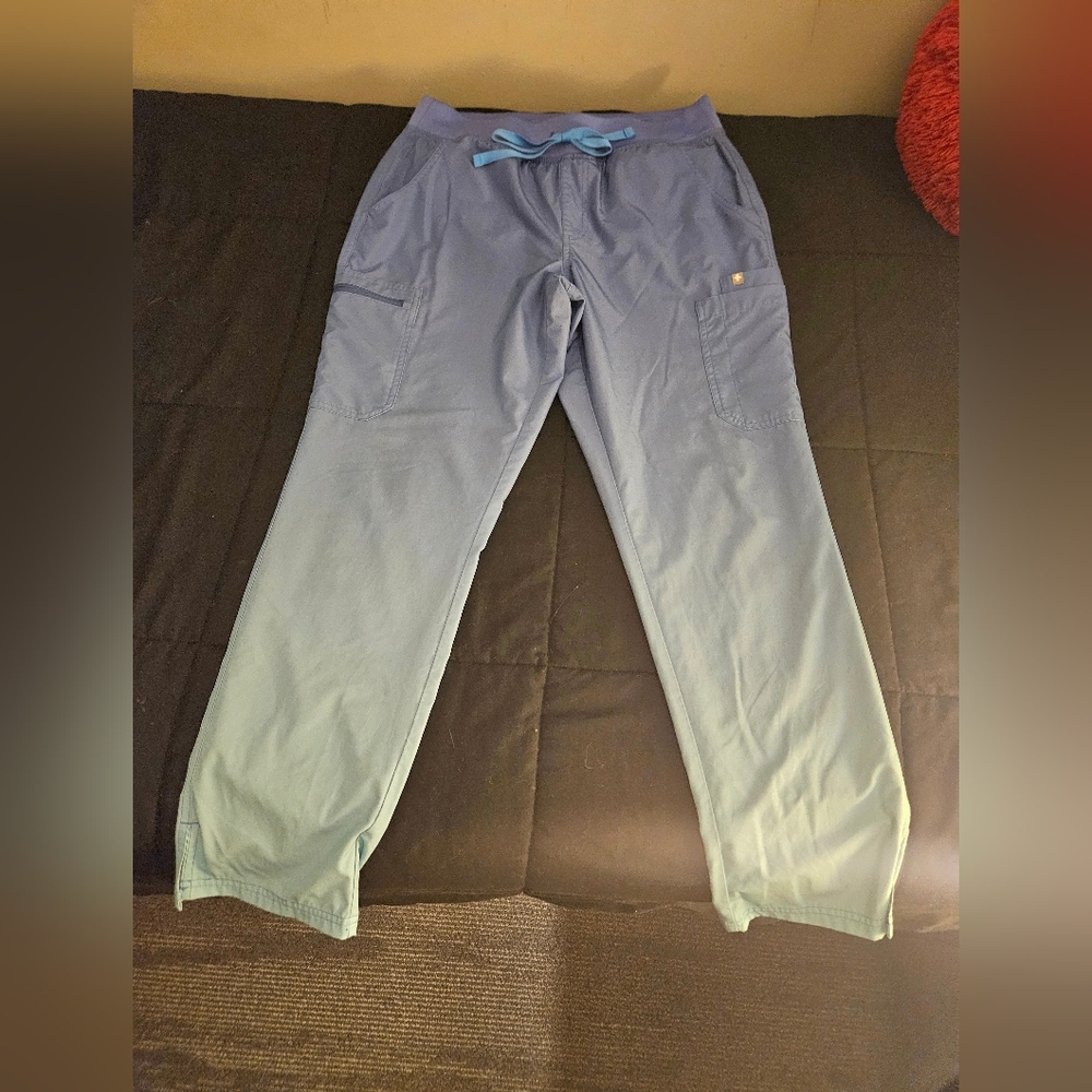 Figs Technical Collection In Gradient Light Blue:… - image 1